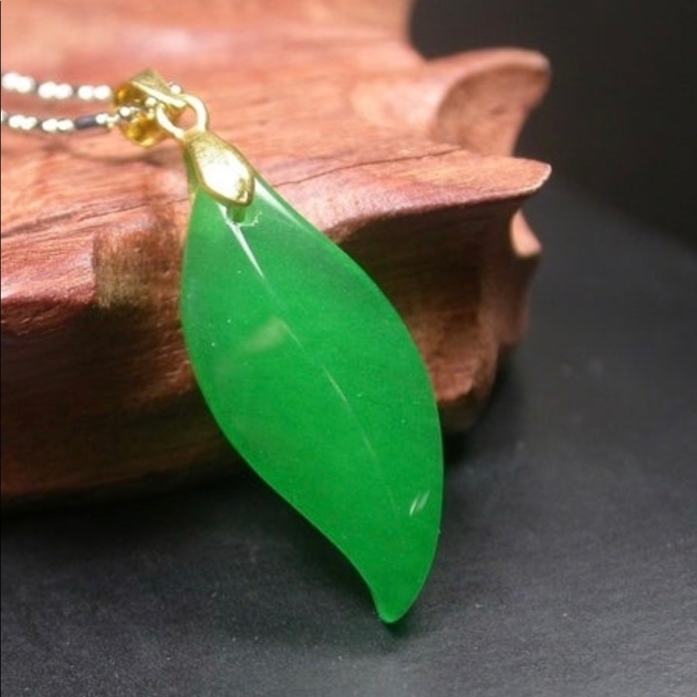 Gold Plated Jade Pendant Teardrop With Necklace